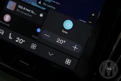2025 Volvo XC40 Plus B4