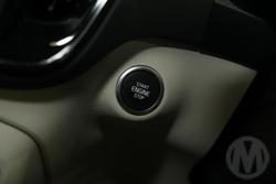 2025 Volvo XC40 Plus B4