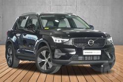 2025 Volvo XC40 Plus B4