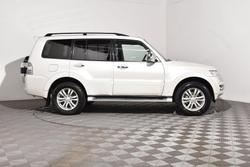 2019 Mitsubishi Pajero GLS