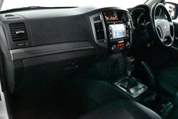 2019 Mitsubishi Pajero GLS