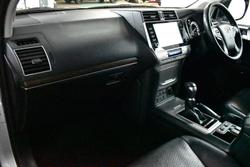 2021 Toyota Landcruiser Prado VX