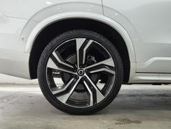 2021 Volvo XC90 T6 R-Design