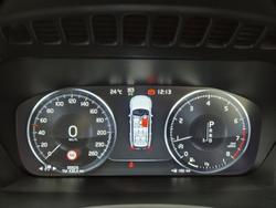 2021 Volvo XC90 T6 R-Design