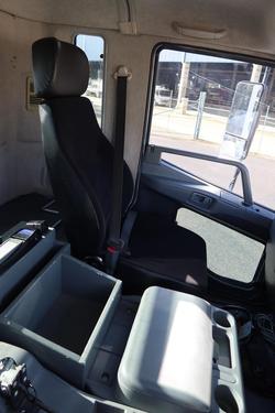 2009 Mitsubishi Fighter FM65FS 10.0