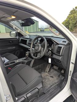 2026 Nissan Navara SL