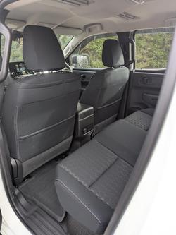 2026 Nissan Navara SL