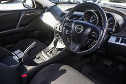 2012 Mazda 3 Neo