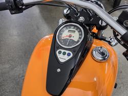 2021 Kawasaki VULCAN 900 (VN900) CLASSIC Orange