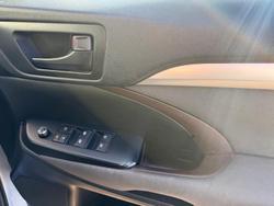2016 Toyota Kluger GX