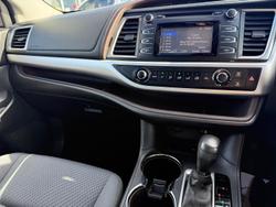 2016 Toyota Kluger GX
