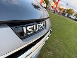 2021 Isuzu MU-X LS-T