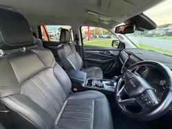 2021 Isuzu MU-X LS-T