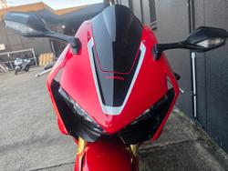 2017 Honda CBR1000RR (FIREBLADE) ABS RED