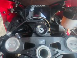 2017 Honda CBR1000RR (FIREBLADE) ABS RED