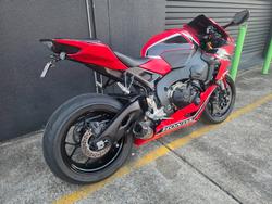 2017 Honda CBR1000RR (FIREBLADE) ABS RED