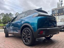 2025 Peugeot 2008 GT Hybrid