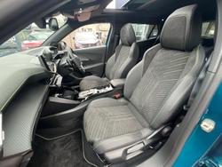2025 Peugeot 2008 GT Hybrid