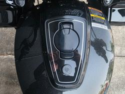 2026 Indian CHALLENGER DARK HORSE BLACK