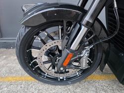 2026 Indian CHALLENGER DARK HORSE BLACK