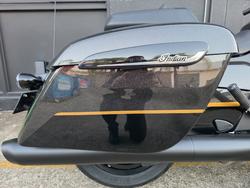 2026 Indian CHALLENGER DARK HORSE BLACK