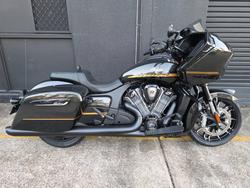 2026 Indian CHALLENGER DARK HORSE BLACK