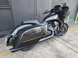 2026 Indian CHALLENGER DARK HORSE BLACK
