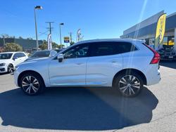 2022 Volvo XC60 B5 Inscription