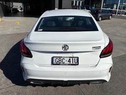 2025 MG MG5 Essence