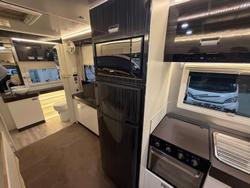 2017 Sunliner Navian