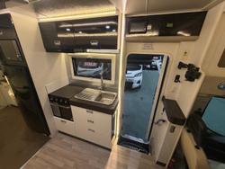 2017 Sunliner Navian