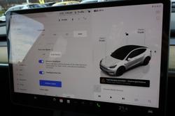 2023 Tesla Model Y Rear-Wheel Drive