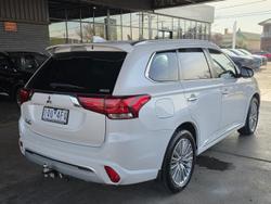 2019 Mitsubishi Outlander PHEV Exceed