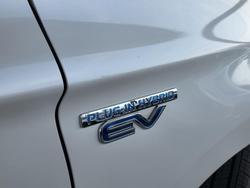 2019 Mitsubishi Outlander PHEV Exceed