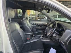 2019 Mitsubishi Outlander PHEV Exceed