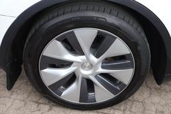 2022 Tesla Model Y Rear-Wheel Drive