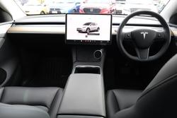 2022 Tesla Model Y Rear-Wheel Drive