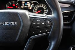 2022 Isuzu MU-X LS-T
