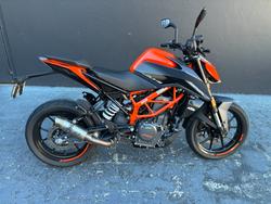 KTM 390 Duke