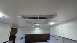 2026 Leader Caravans 1960_C_K1e10b Gold Le Chillax 196'