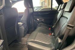 2022 Ford Everest Platinum