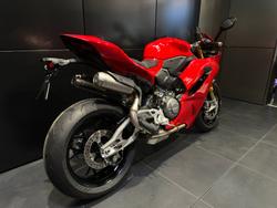 2026 Ducati PANIGALE V2 S RED