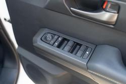 2026 Toyota Hilux SR 48V