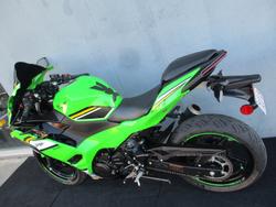 2025 Kawasaki NINJA 500 SE (LAMS) GREEN/KRT