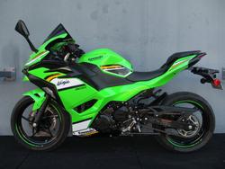 2025 Kawasaki NINJA 500 SE (LAMS) GREEN/KRT