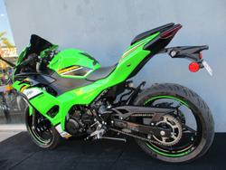 2025 Kawasaki NINJA 500 SE (LAMS) GREEN/KRT