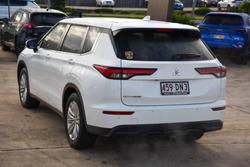 2021 Mitsubishi Outlander ES