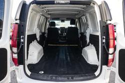 2022 Hyundai STARIA LOAD