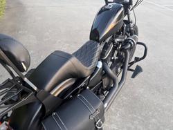 2011 HARLEY-DAVIDSON XL883 IRON 883