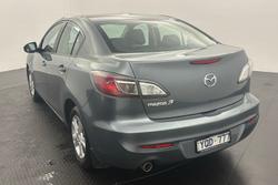 2011 Mazda 3 Neo